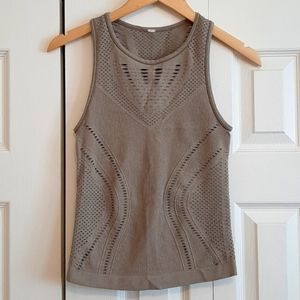 Alo Yoga tank top